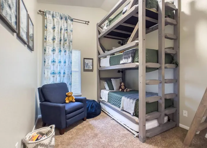 Holiday home Val Vista Oasis- Gorgeous With Pool