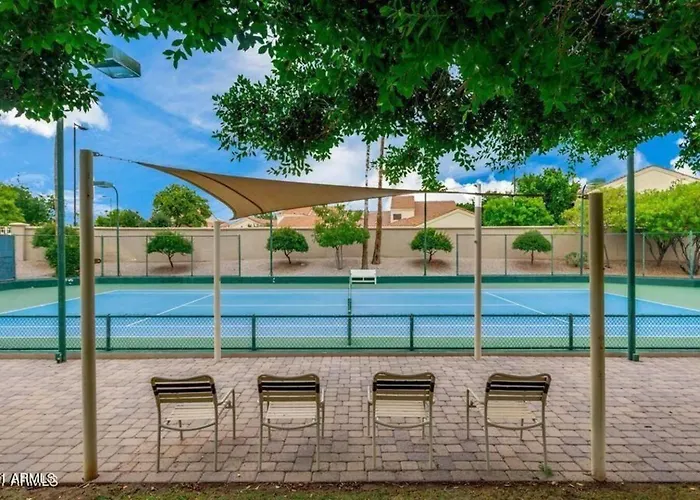 Val Vista Oasis- Gorgeous With Pool Gilbert
