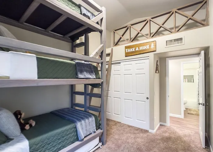 Val Vista Oasis- Gorgeous With Pool Holiday home Gilbert