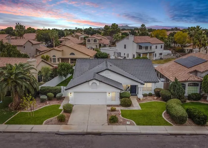 Val Vista Oasis- Gorgeous With Pool * Gilbert