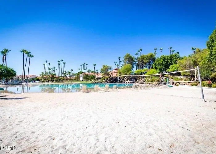 Val Vista Oasis- Gorgeous With Pool Gilbert