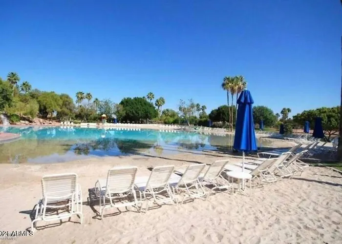 Val Vista Oasis- Gorgeous With Pool Gilbert